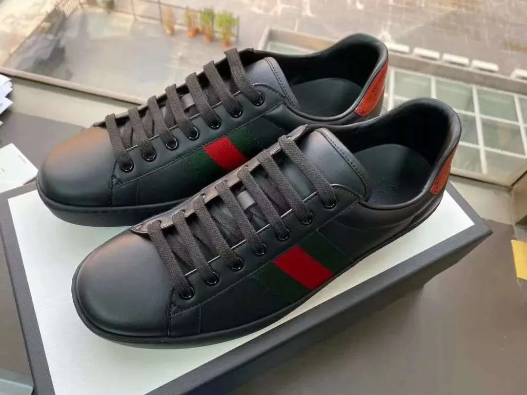 👟👟Ex-factory price 420👟👟 Newly upgraded high version of men's and women's wear, (GUCCI) official website's latest casual and fashionable couple shoes, hot style The style is simple and elegant, exclusive for couples. Unique official website latest brand elements 👑 original Gucci decoration, fashionable and generous, original material cowhide ✅ sheepskin lining, official website designated wear-resistant casual outsole, real-life photos of classic models in the counter, women's 35-40, men's 38--44 sizes